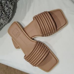 Dolce vita sandals